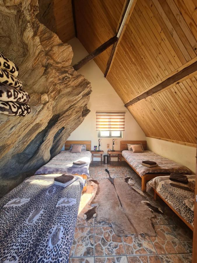 Appartement Rooiklip Camp Flintstone Extérieur photo