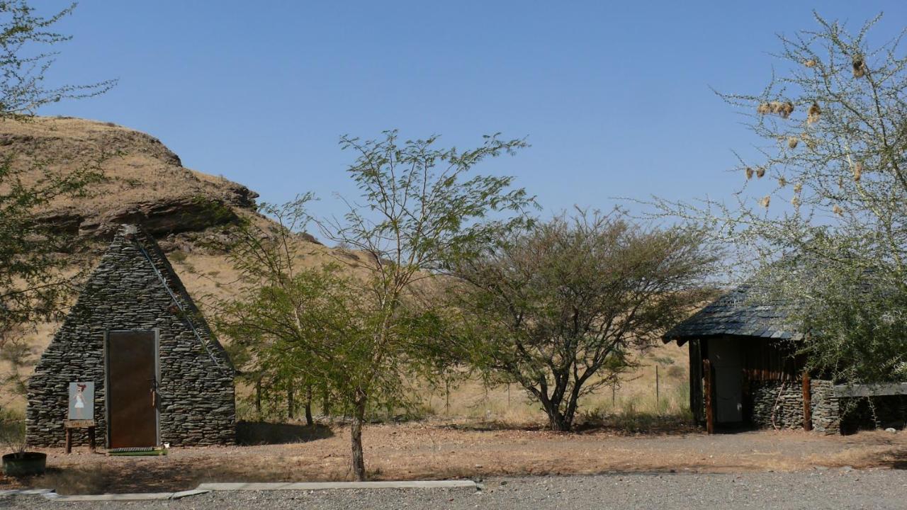 Appartement Rooiklip Camp Flintstone Extérieur photo